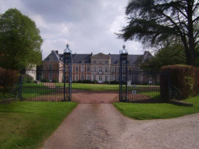 Отель Chambres d'hôtes du Château de Grand Rullecourt  Гран-Рюлькур